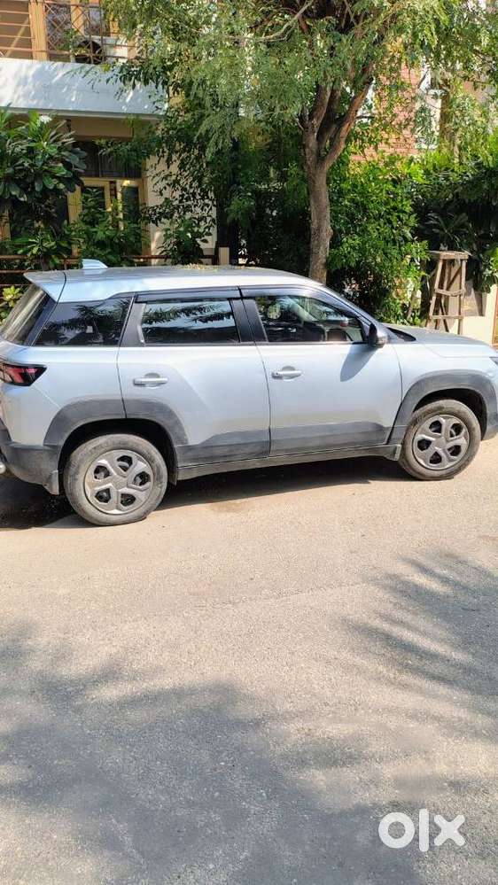 Maruti Suzuki Brezza 1.5 Vxi Smart Hybrid, 2022, Petrol