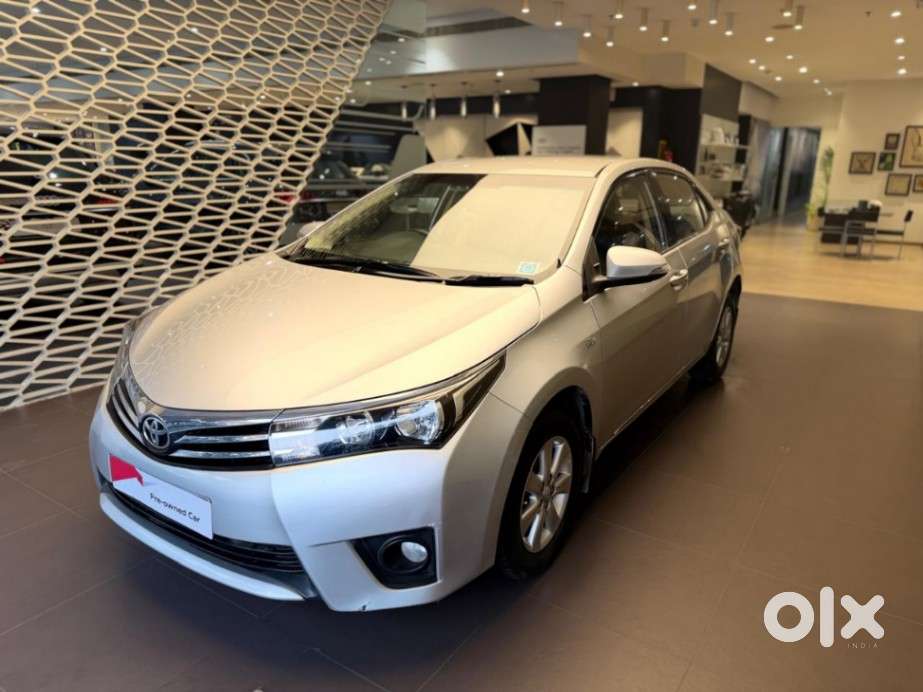 Toyota Corolla Altis 1.8 J, 2016, Petrol