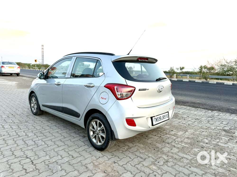 Hyundai Grand I10 Asta Option, 2016, Petrol