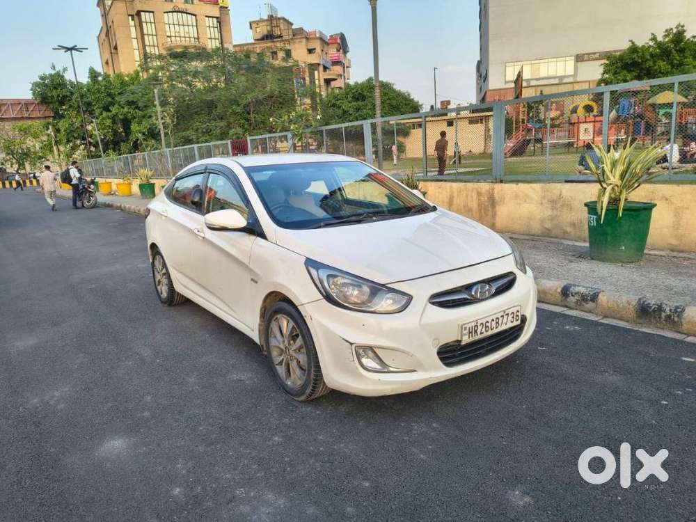 Hyundai Verna Sx 1.5 Petrol Ivt, 2013, Petrol