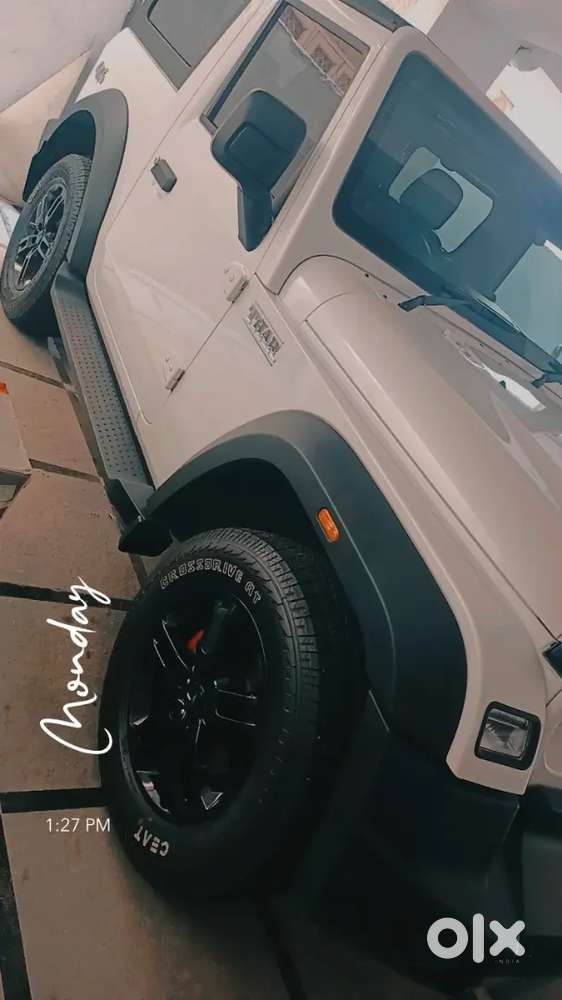 Wheel Maintenance Showroom Track Single Hand Use