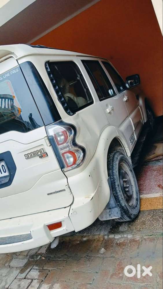 Scorpio S-6 Plus, 2017, Vvip No. 8910,single Owner,84000 Km Driven