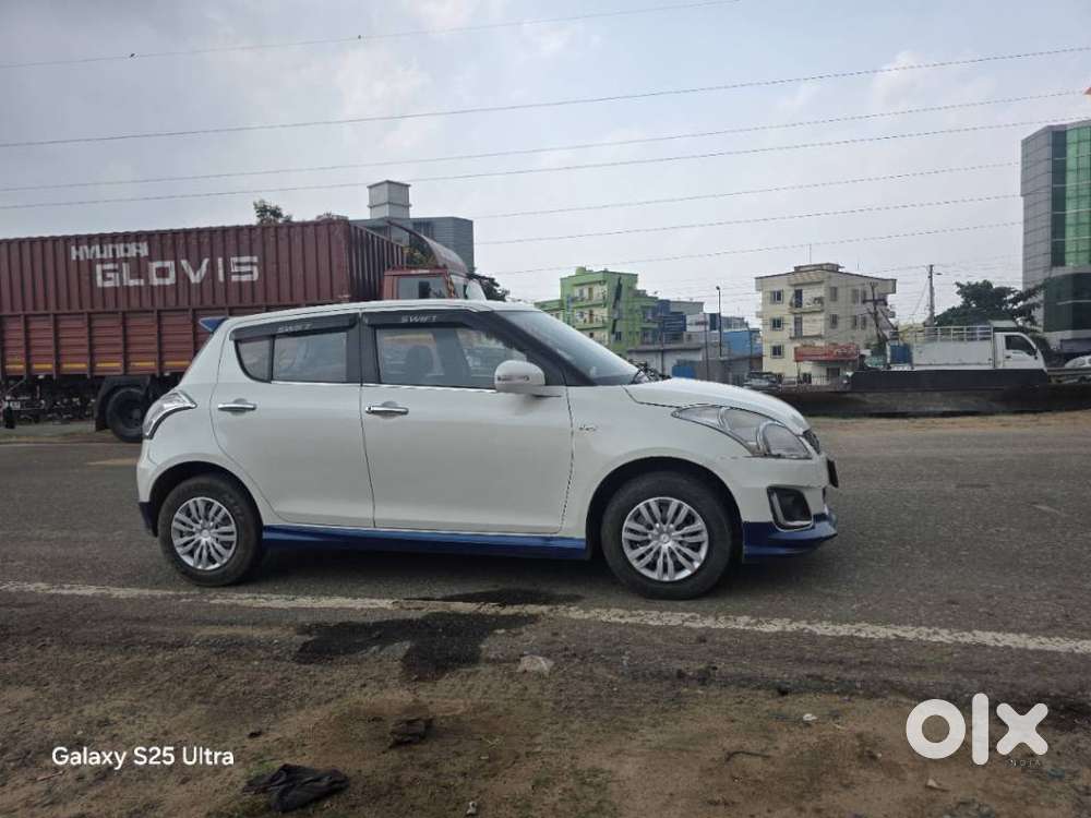 Maruti Suzuki Swift 1.2 Vxi (o), 2016, Petrol