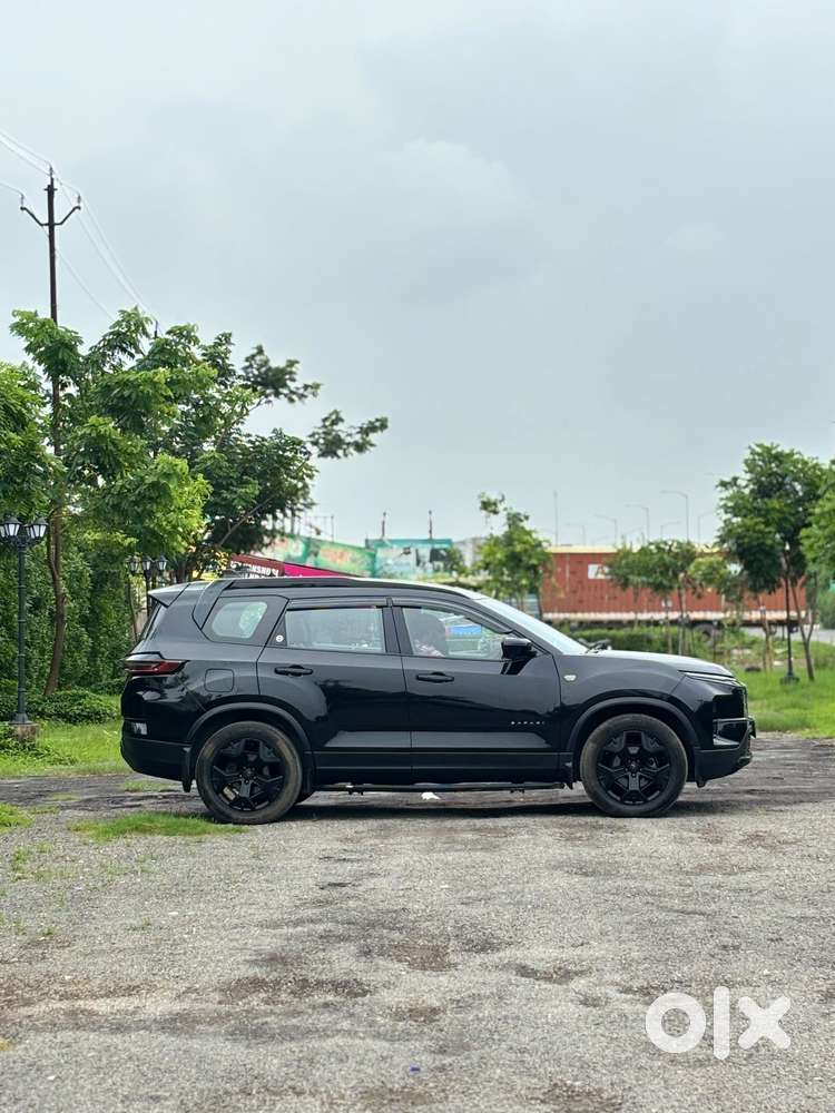 Tata Safari Accomplished Plus Dark Edition, 2024, Diesel
