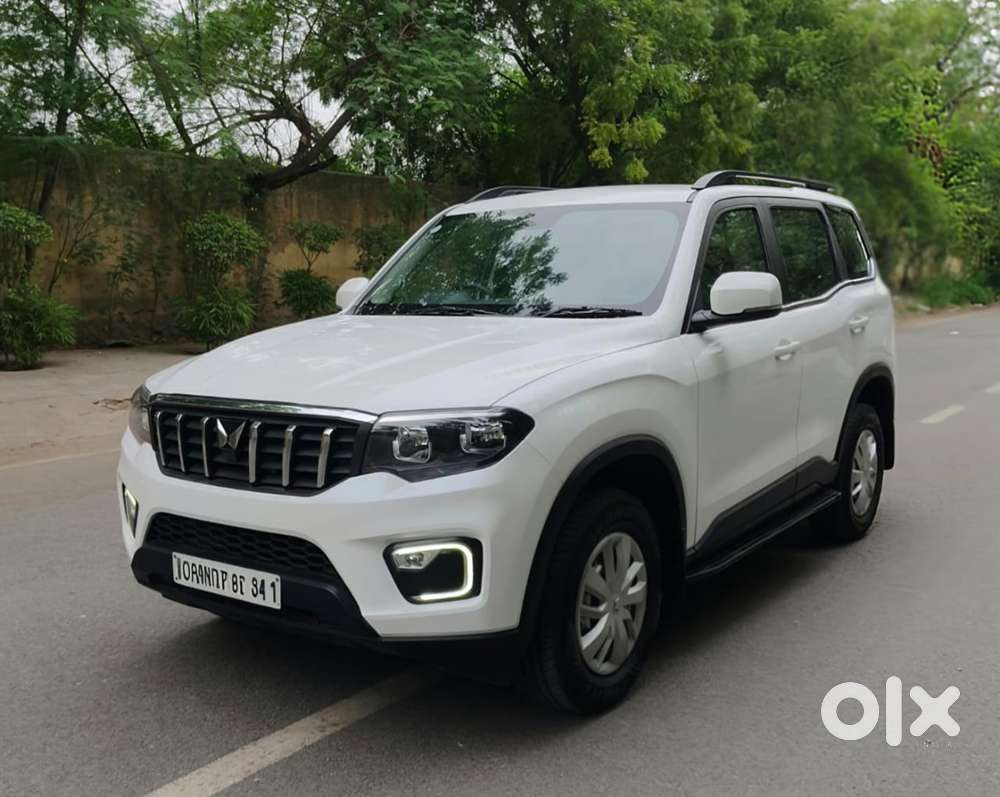 Mahindra Scorpio N Z2 Petrol Mt 7 Str, 2025, Petrol