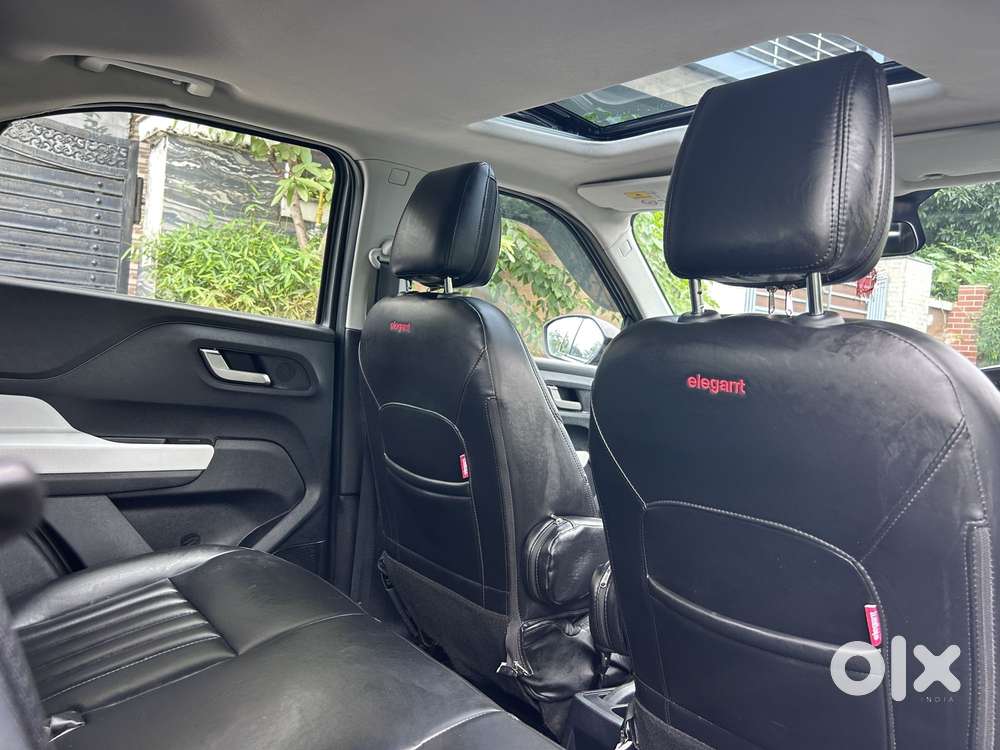 Tata Punch 1.2 Revotron Creative Ira Dual Tone, 2024, Petrol