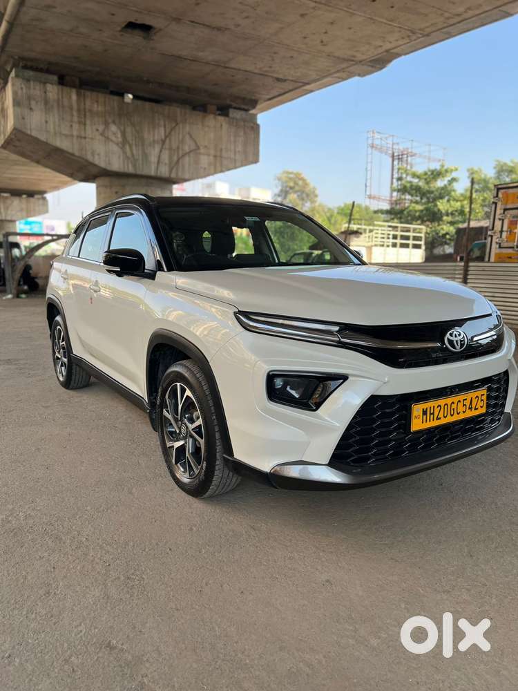 Toyota Urban Cruiser Hyryder, 2023, Petrol