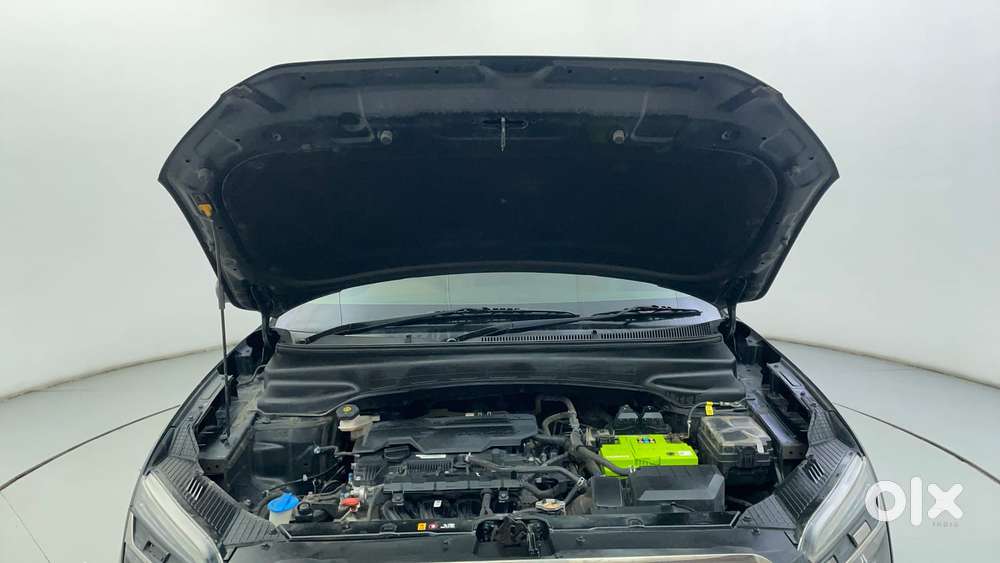 Hyundai Alcazar 2.0 Signature (o) Petrol At 6 Str, 2022, Petrol