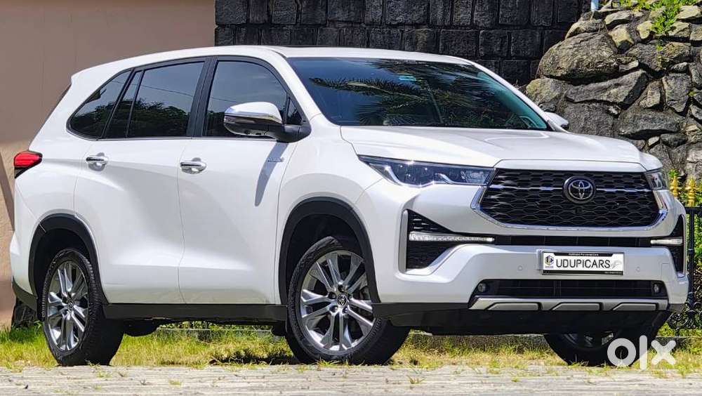 Toyota Innova Hycross 2.0 Zx (o) Hybrid 7 Str, 2024, Petrol