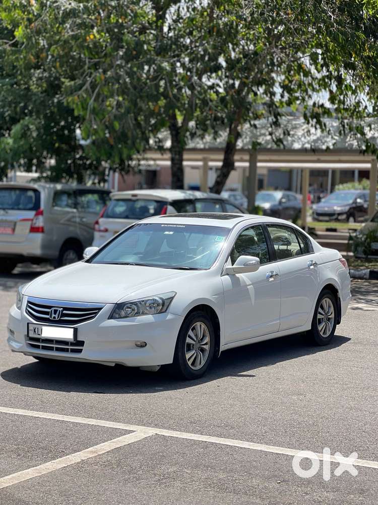 Honda Accord 2.4 Automatic, 2011, Petrol