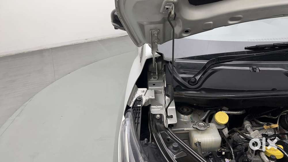 Nissan Magnite 1.0 Xv Premium Turbo Cvt, 2022, Petrol