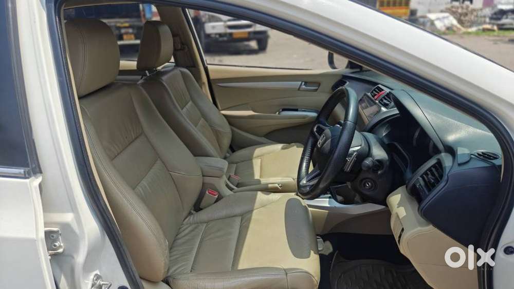 Honda City V Mt Exclusive, 2011, Petrol