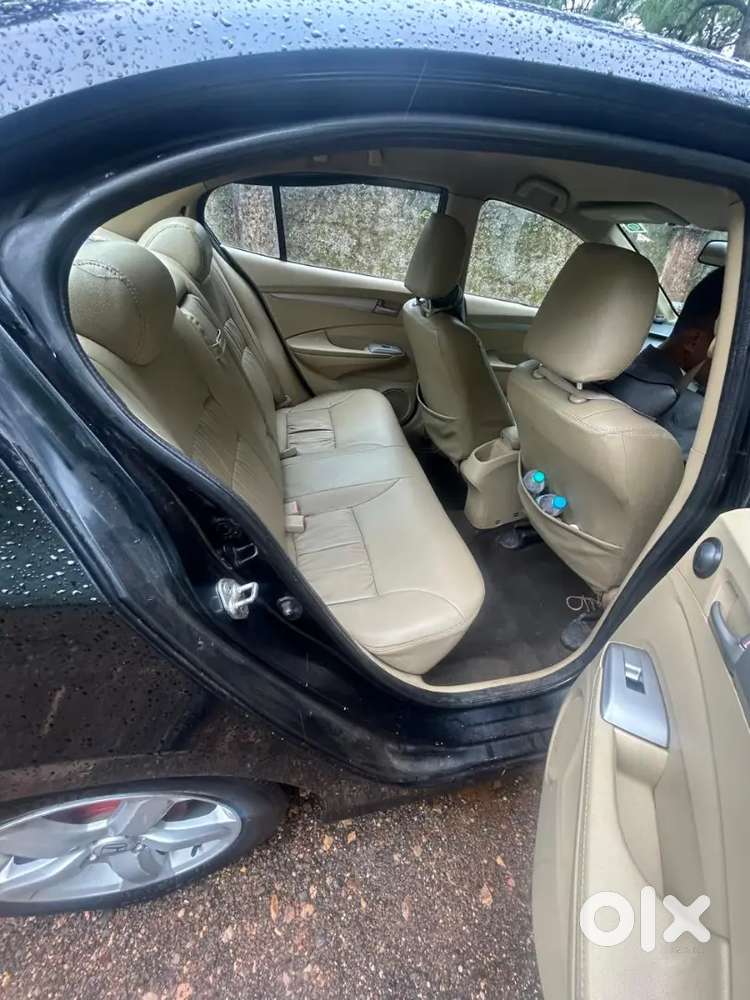 Honda City 1.5 V 2011
