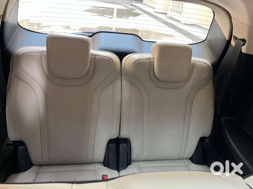 Mahindra Xuv700 2.0 Ax 7 Petrol At Luxury Pack Str, 2022, Petrol