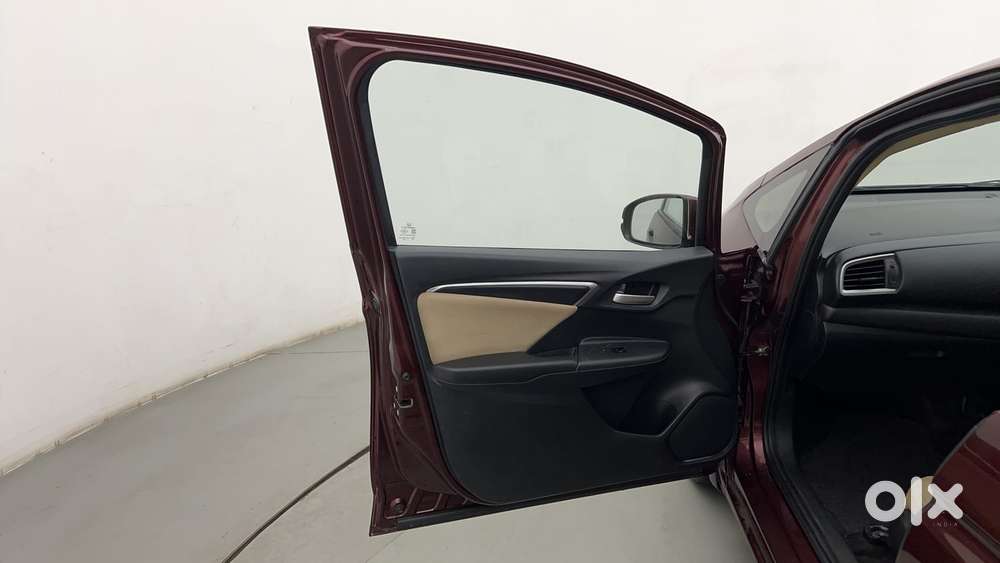 Honda Jazz [2020-2023] 1.2 V I-vtec Mt, 2017, Petrol