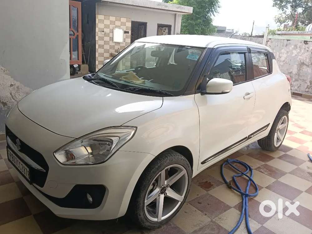 Maruti Suzuki Swift 2023 Petrol 13100 Km Driven Vxi