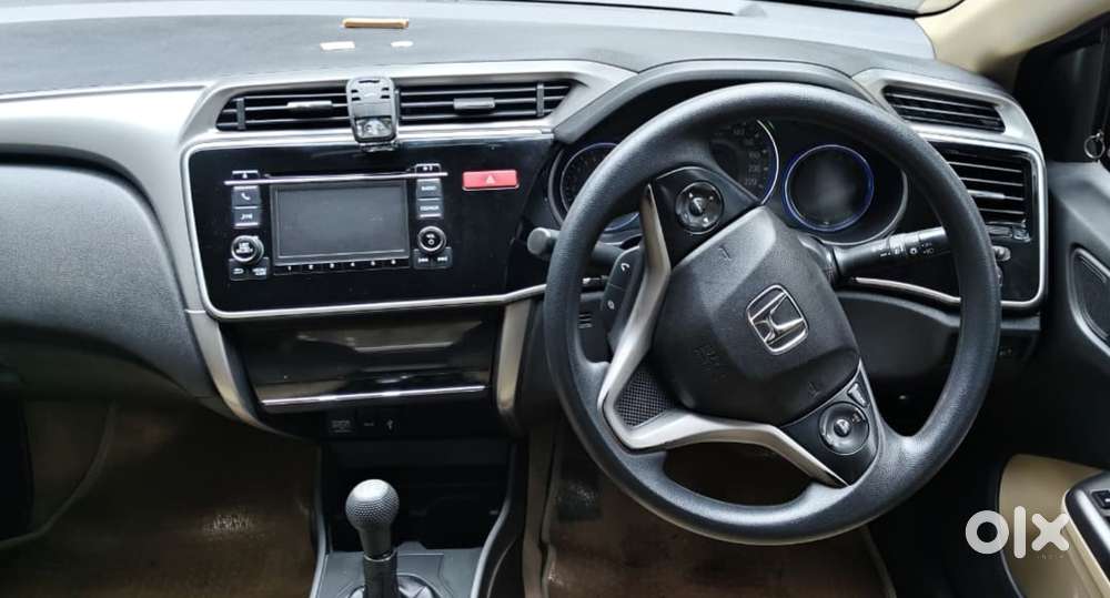 Honda City V Mt, 2015, Petrol