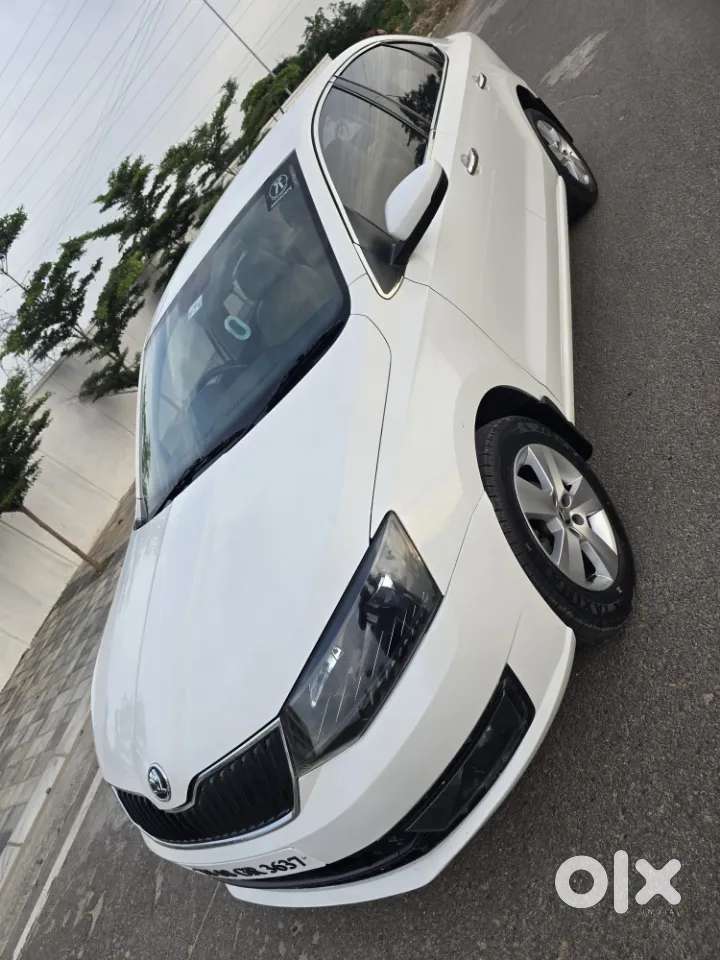 Skoda Rapid 1.6 Mpi Ambition, 2019, Petrol