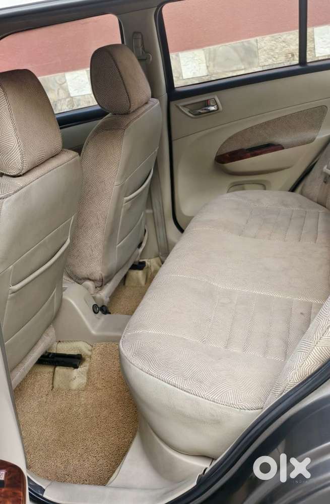 Maruti Suzuki Swift Dzire Zdi + Mt, 2016, Diesel