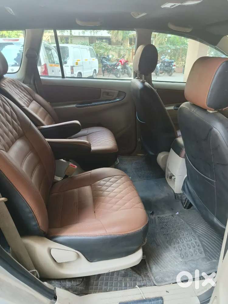 Toyota Innova 2010