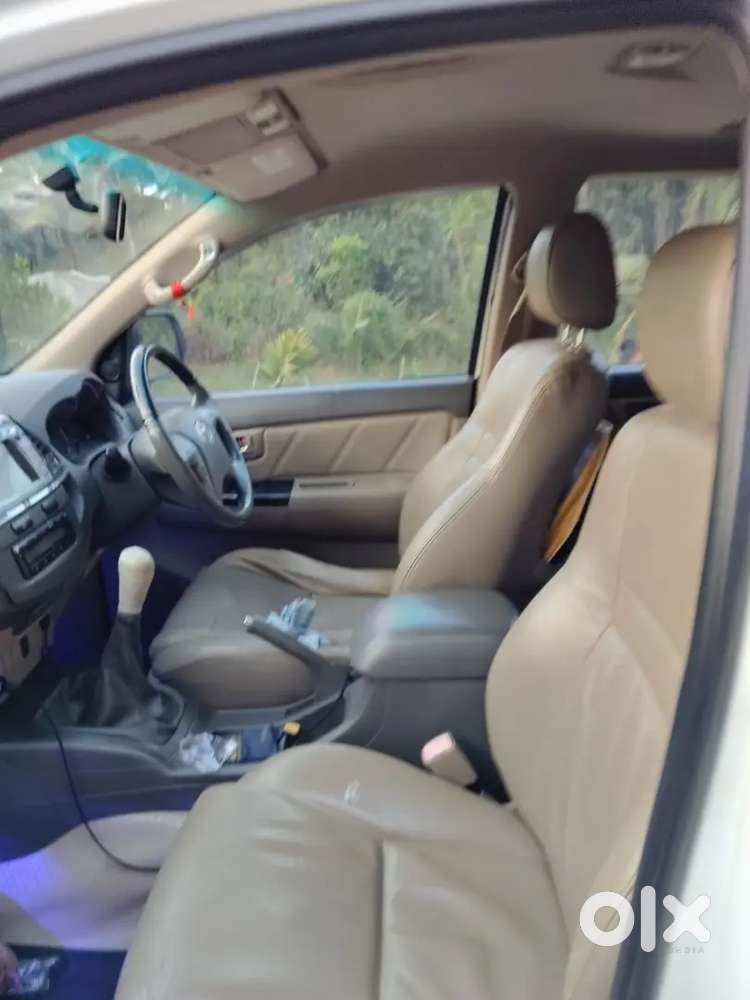 Toyota Fortuner 2013