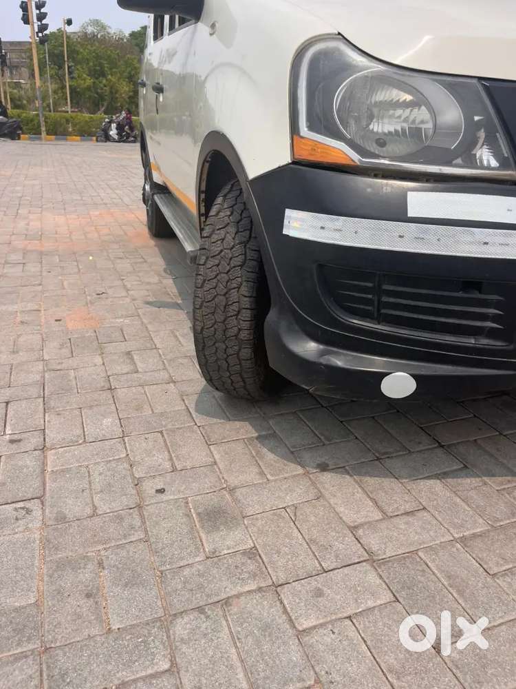 Mahindra Xylo 2018