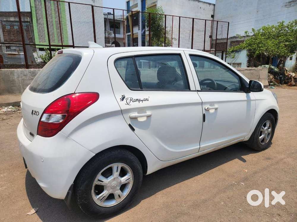 Hyundai I20 2011 Diesel 13000 Km Driven