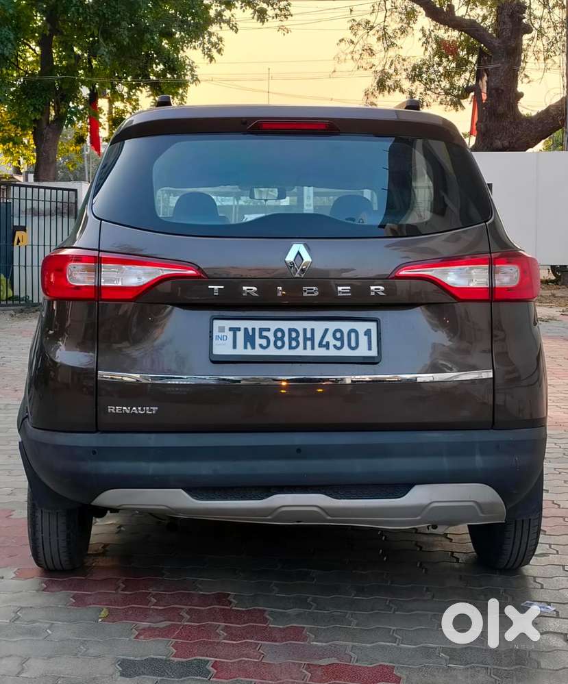 Renault Triber Rxt, 2022, Petrol