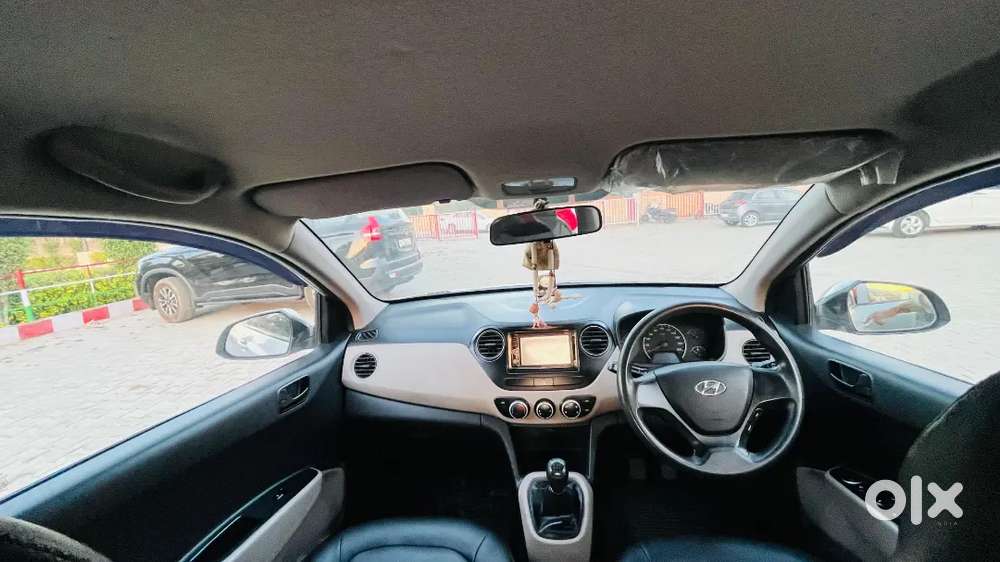 Hyundai Grand I10 2017 Petrol 75000 Km Driven