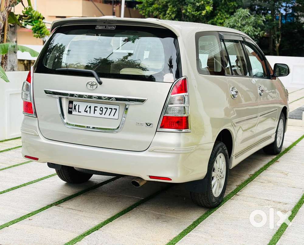 Toyota Innova 2.5 Vx 8 Str, 2012, Diesel