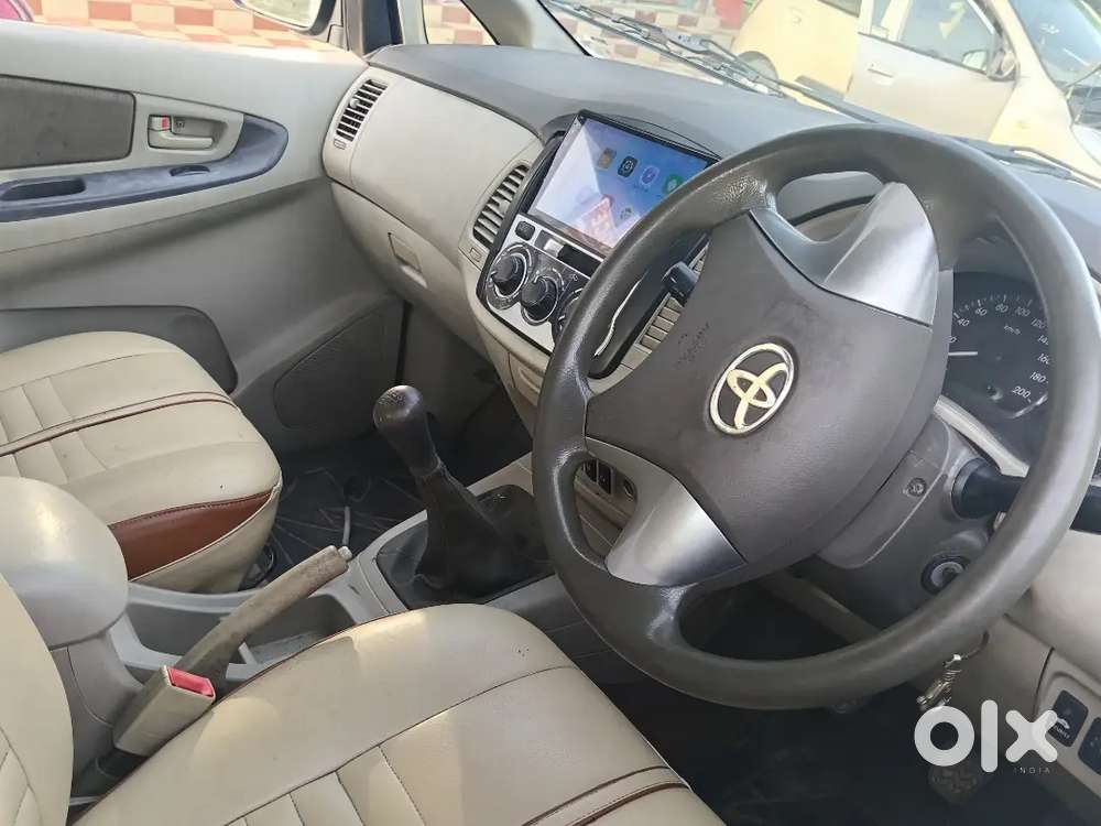 Toyota Innova 2.5 G 2013 Life Time Tax