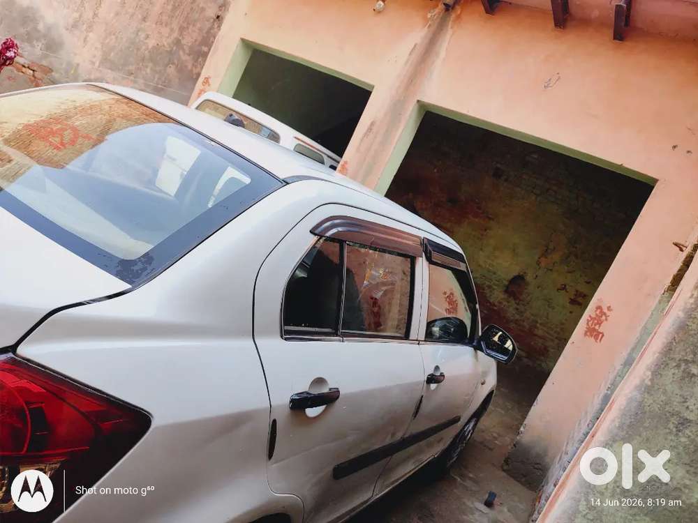 Maruti Suzuki Dzire 2017 Cng & Hybrids 100000 Km Driven