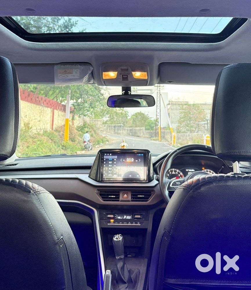 Maruti Suzuki Brezza Zxi S-cng, 2024, Cng & Hybrids