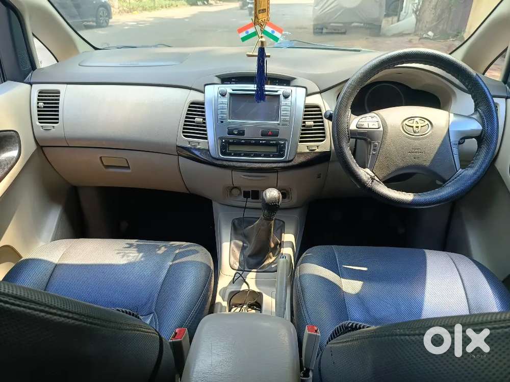 Innova 2.5 Z Top Model 2014 Showroom Condition 2 Key's Fully Loaded