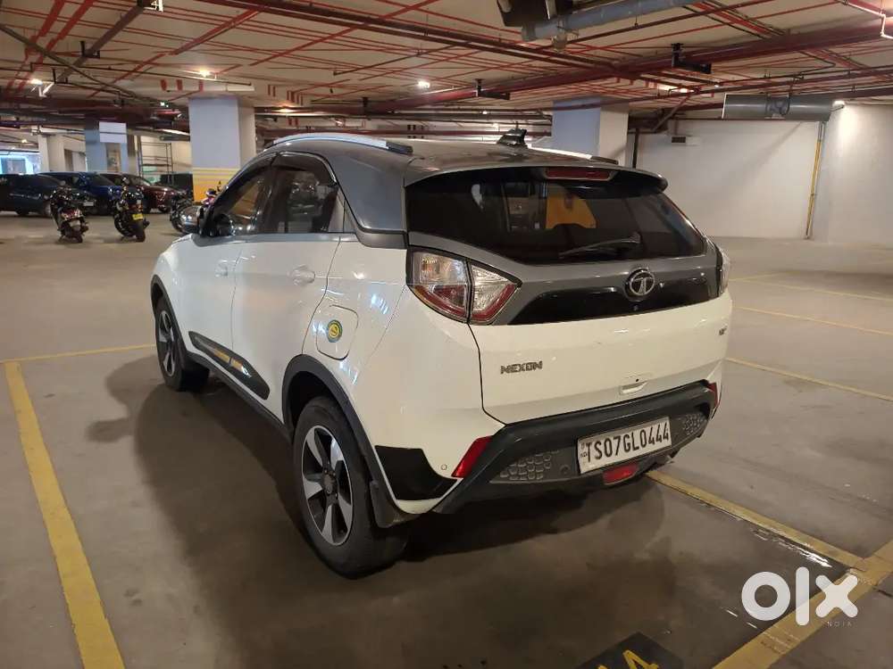 Tata Nexon Xz+ Dt - 2018 Diesel Well Maintained