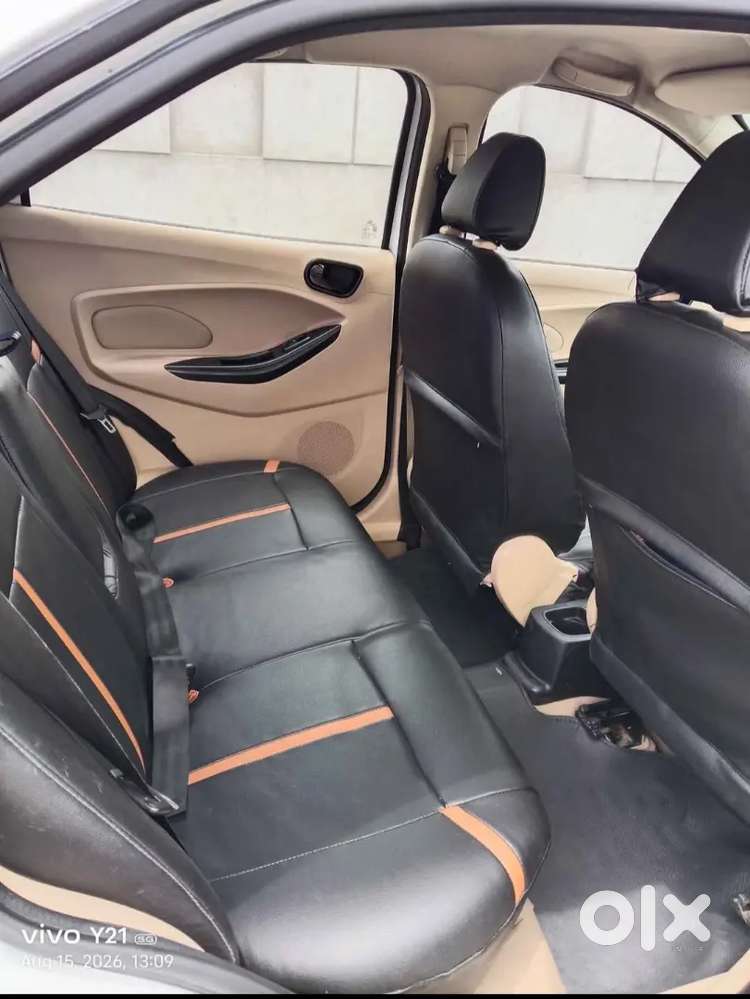 Ford Aspire Titanium Blu 2015