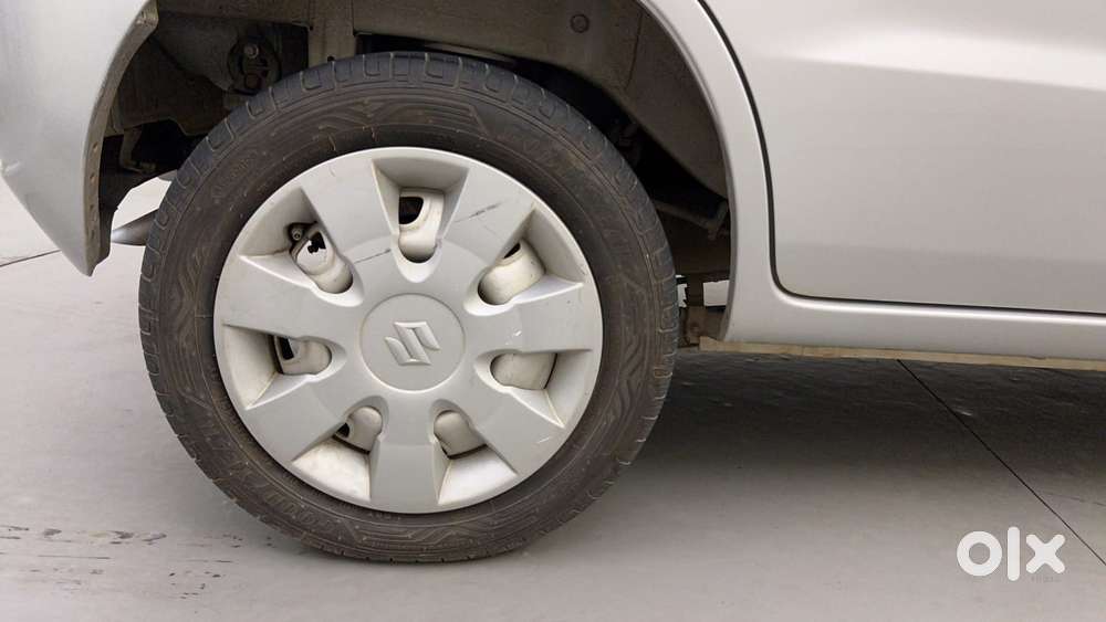 Maruti Suzuki Estilo Lxi Bs-iv, 2013, Petrol