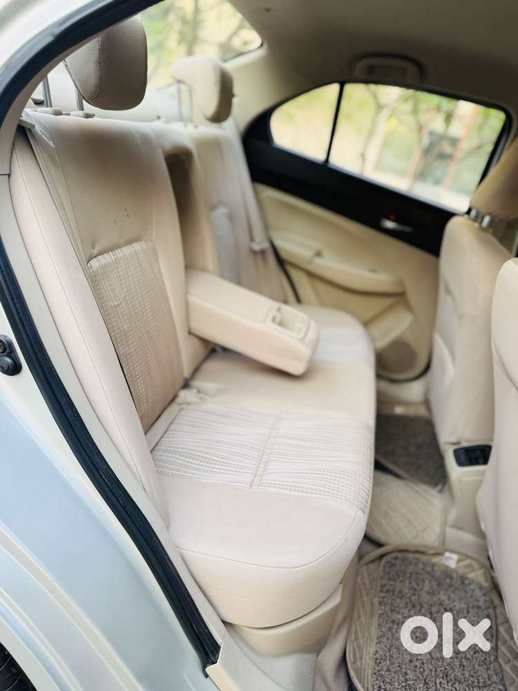 Maruti Suzuki Swift Dzire Vxi(o) Amt, 2017, Petrol