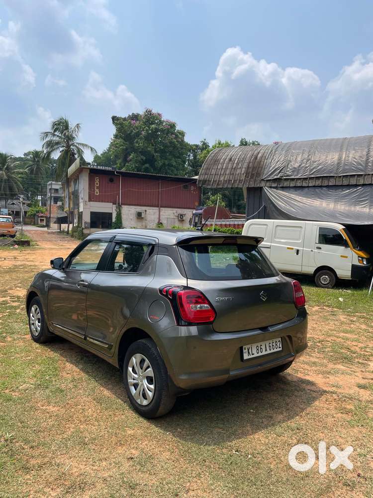 Maruti Suzuki Swift Vxi Optional, 2022, Petrol