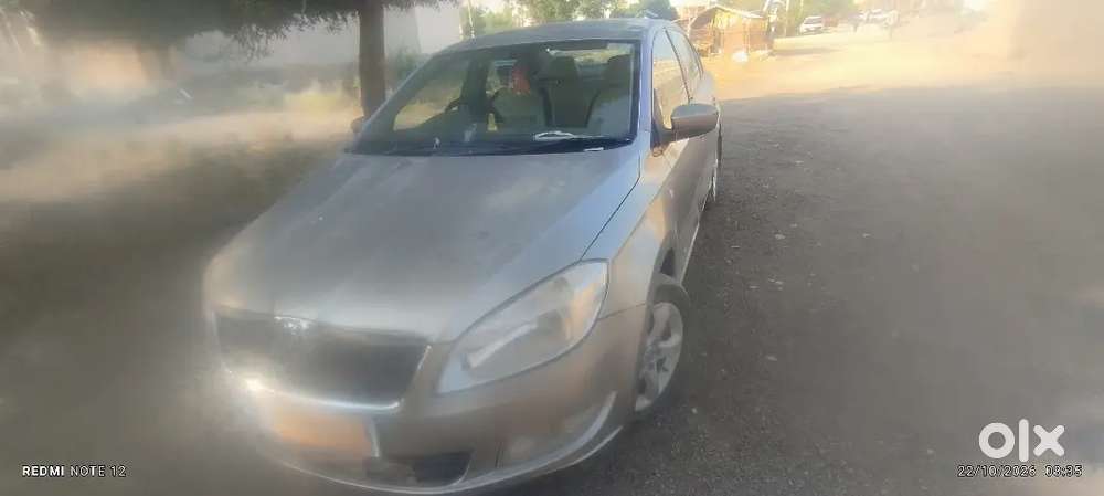 Skoda Rapid Tsi Active 2012