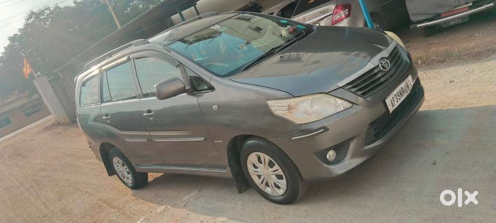 Toyota Innova Diesel 2013