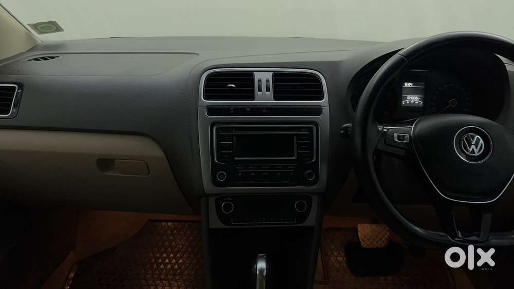 Volkswagen Vento 2010-2013 Petrol Highline, 2015, Petrol