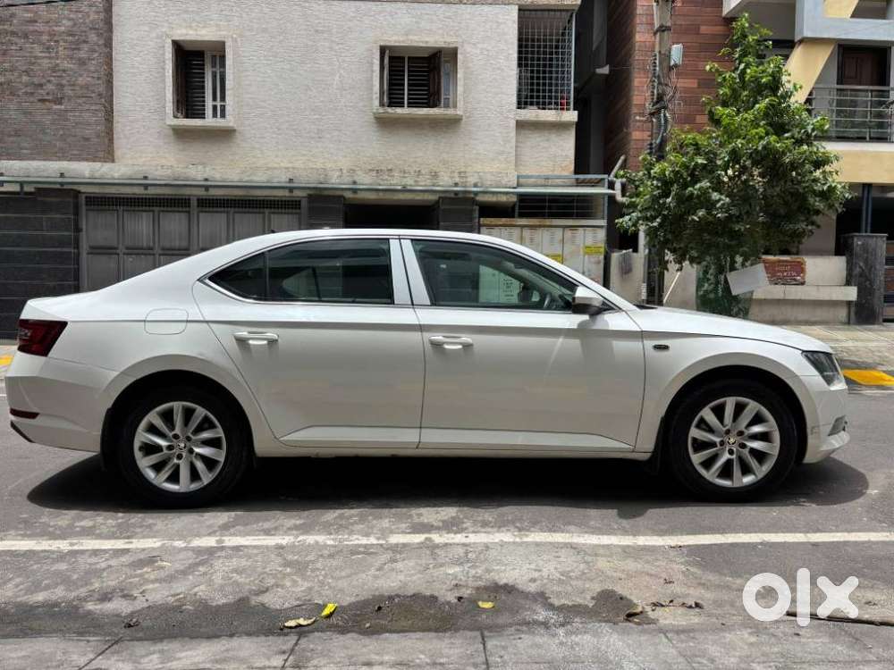Skoda Superb Lk 1.8 Tsi At, 2017, Petrol