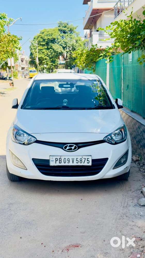 Hyundai I20 2014 Diesel  Fully Loaded  Excellent Condition