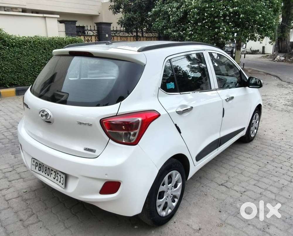 Hyundai Grand I10 Nios Sportz, 2016, Diesel