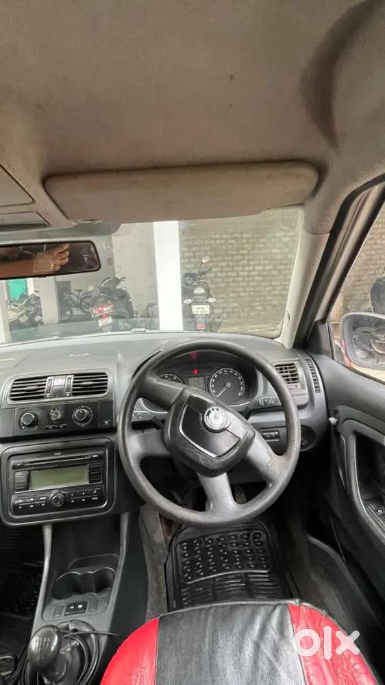 Skoda Fabia 2010 Petrol 120000 Km Driven