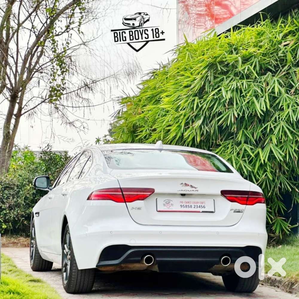 Jaguar Xe Portfolio, 2021, Petrol