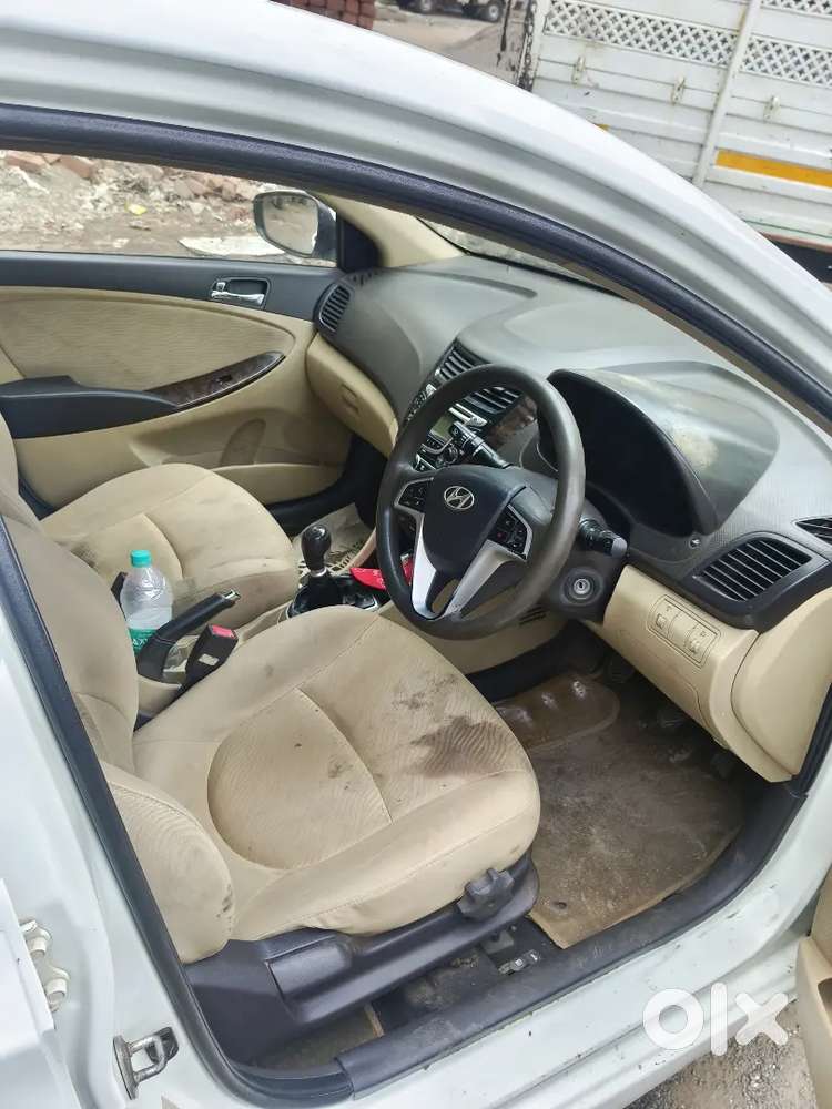 Hyundai Verna 2011