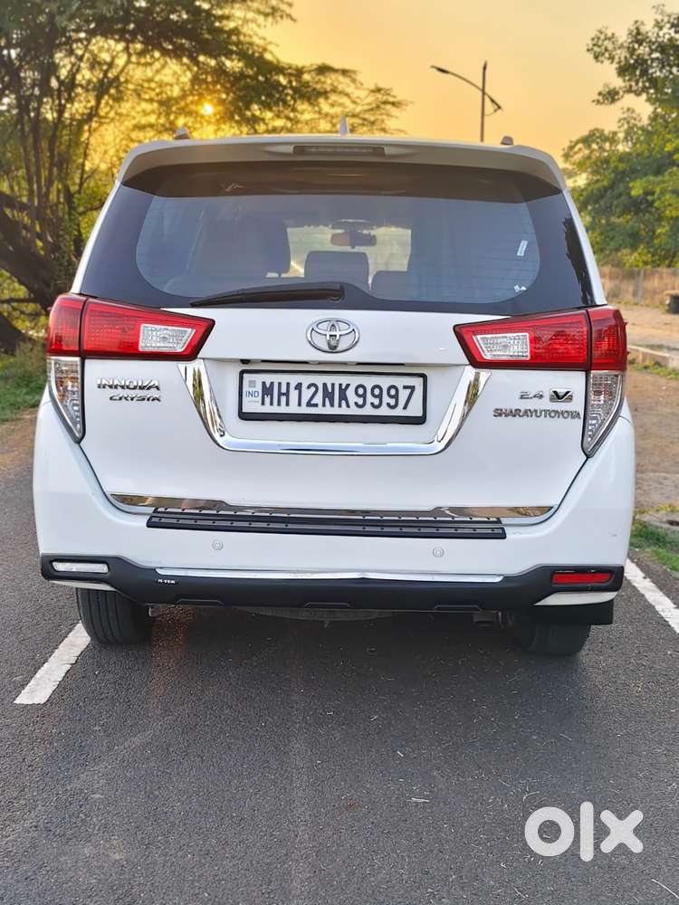 Toyota Innova Crysta 2.4 V, 2016, Diesel