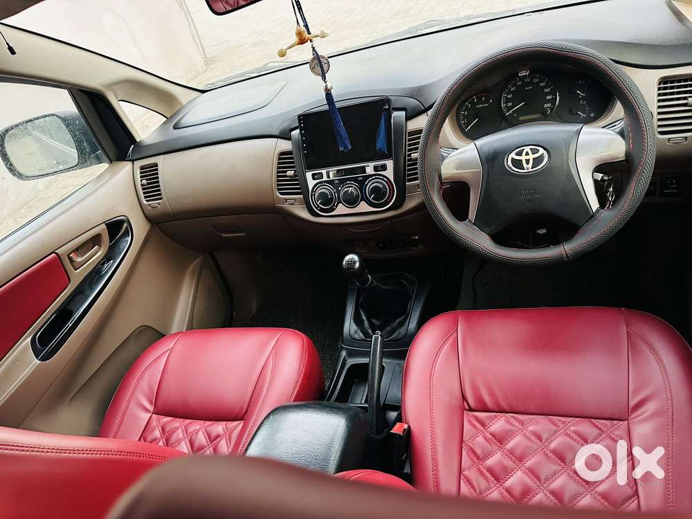 Toyota Innova 2009-2011 2.5 Ev Ms 8 Str Bsiv, 2015, Diesel